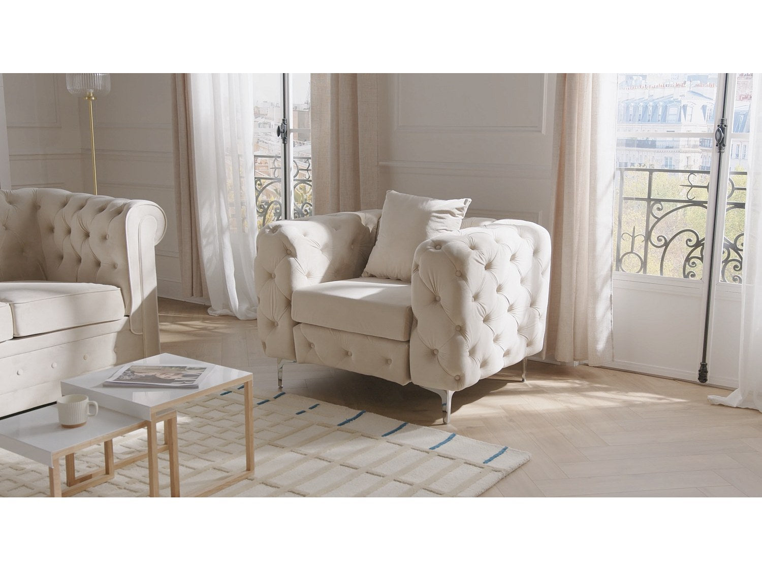 Fauteuil Chesterfield gris velours - Edwina